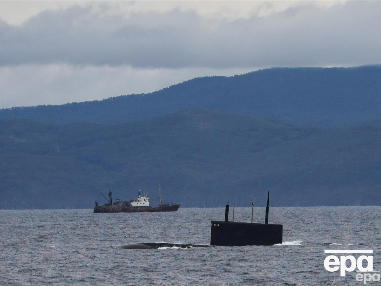 Норвежские ВМС наблюдают активность российских подлодок и самолетов в Северном море