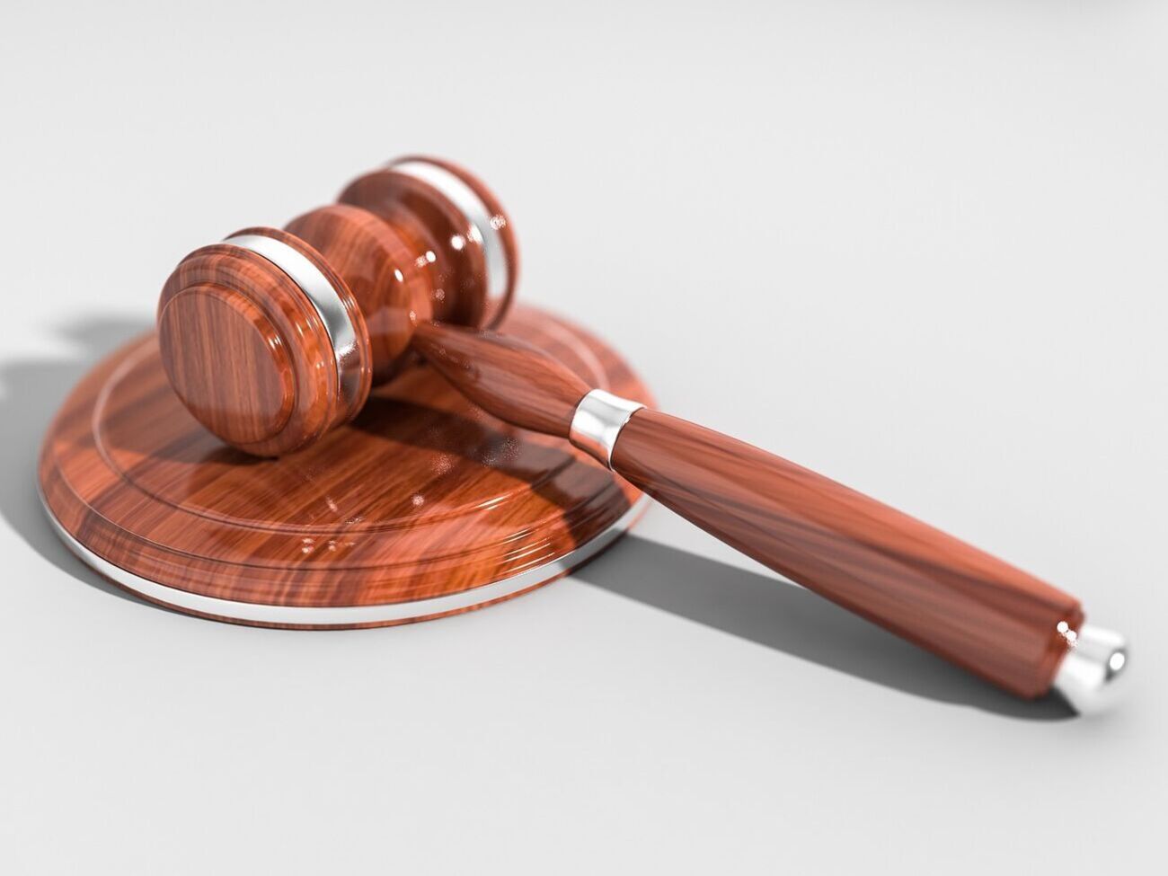 Суд вынес приговор трем подросткам, изнасиловавшим девочку