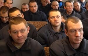 Пленные (на фото) сделают "все, что скажешь", считает Кожемяко