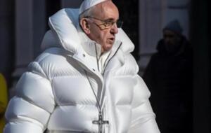 Ни папа римский, ни его представители пока что не комментировали его фейковое изображение в пуховике