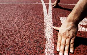 Каждый год планируется присуждать выдающимся спортсменам не более 100 таких стипендий