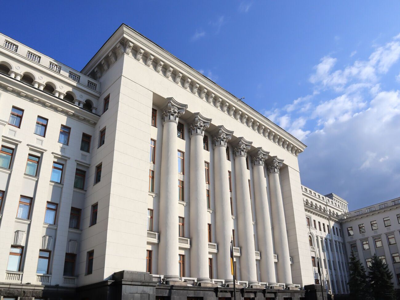 В ОП начали готовить изменения в законодательство по поводу&nbsp;использования в рекламе символики и названий, связанных с войной