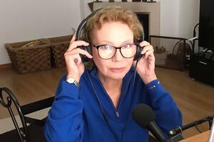 Ларина: Я тоскую по тем, кого нет, если говорить про конкретных людей