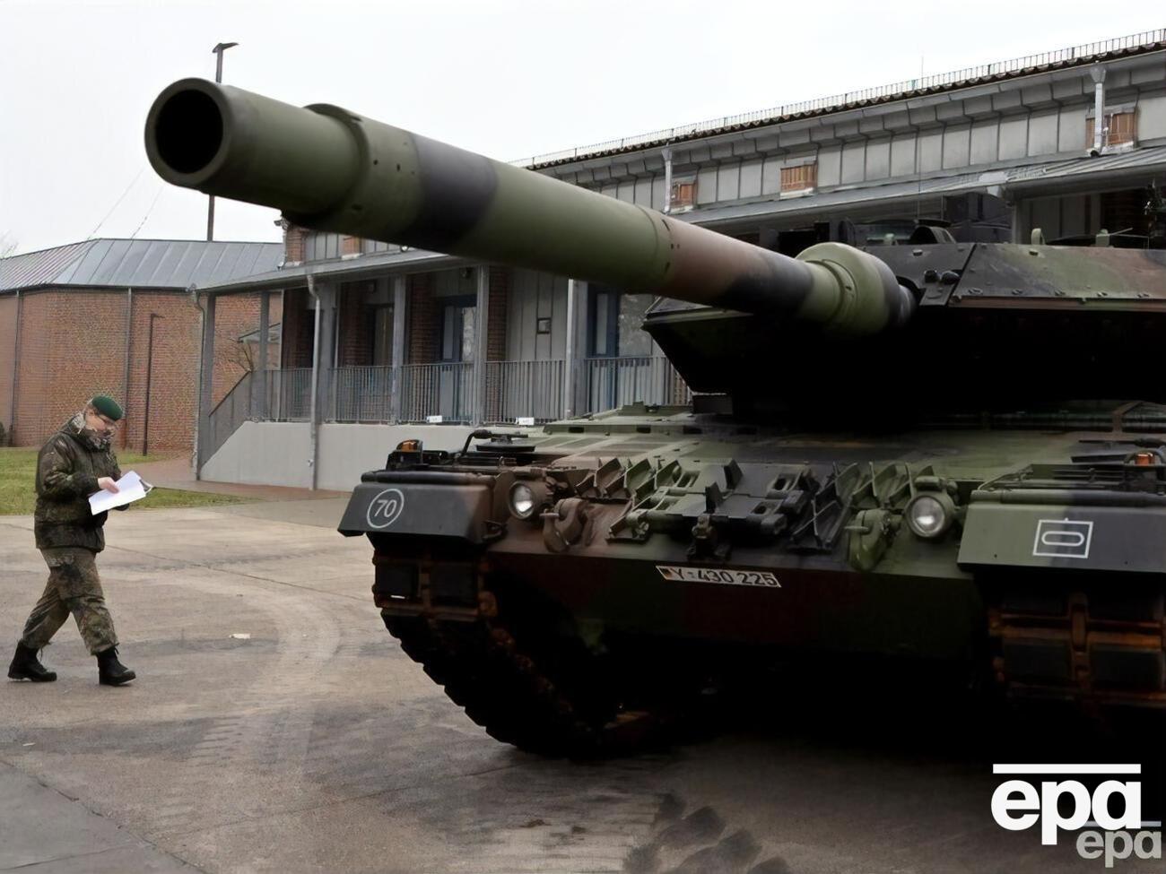 Шольц підтвердив, що німецькі танки Leopard уже передали в Україну