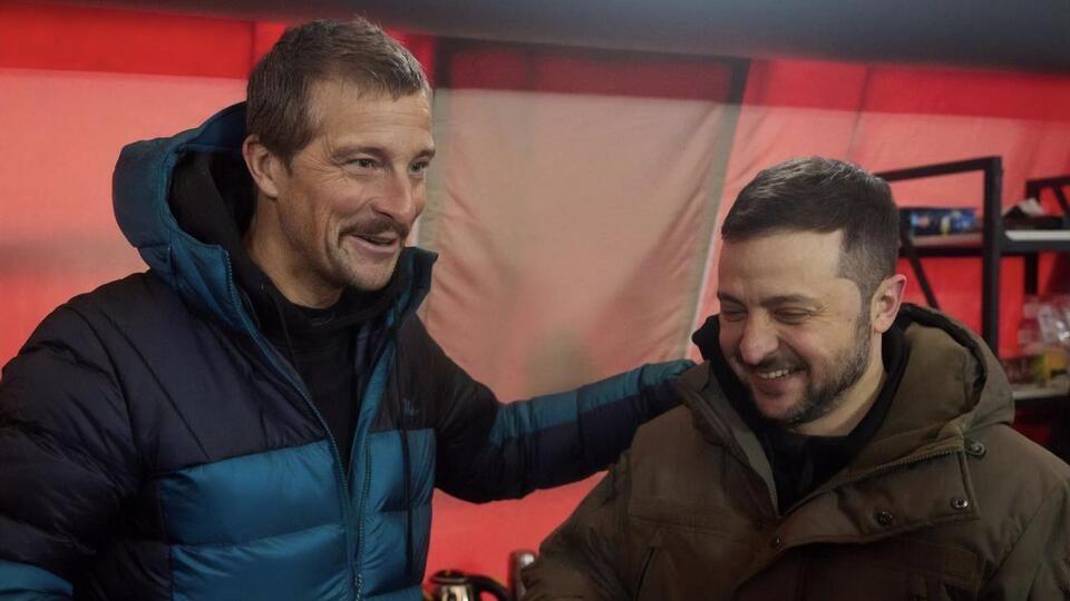 В ноябре 2022 года Гриллс приезжал в Украину и встретился с Зеленским