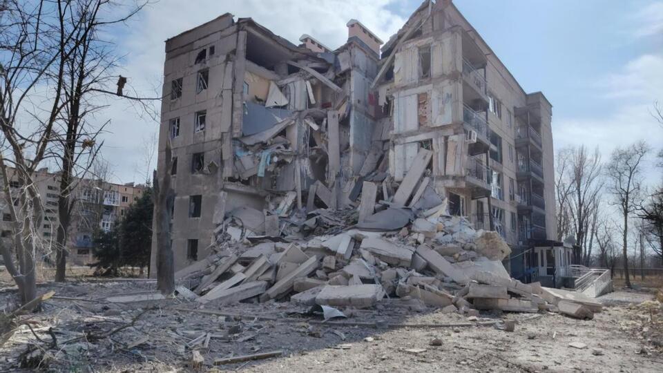 Російські окупанти регулярно завдають ударів по населених пунктах Донецької області