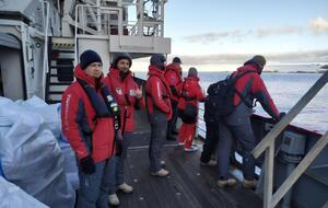 Украинские полярники прибыли в Антарктиду на смену коллегам