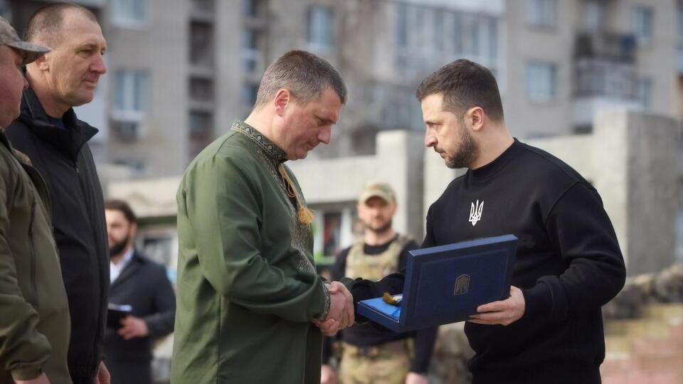 Зеленський вручив відзнаку меру Охтирки