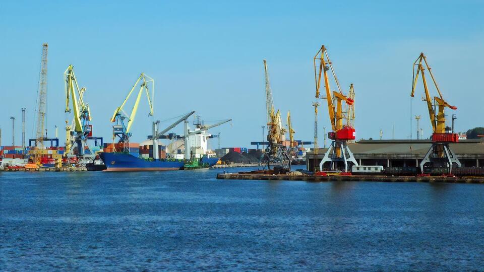 В асоціації зазначили, що блокування українських портів зробило недоступними ринки, доправлення до яких здійснюють морським транспортом