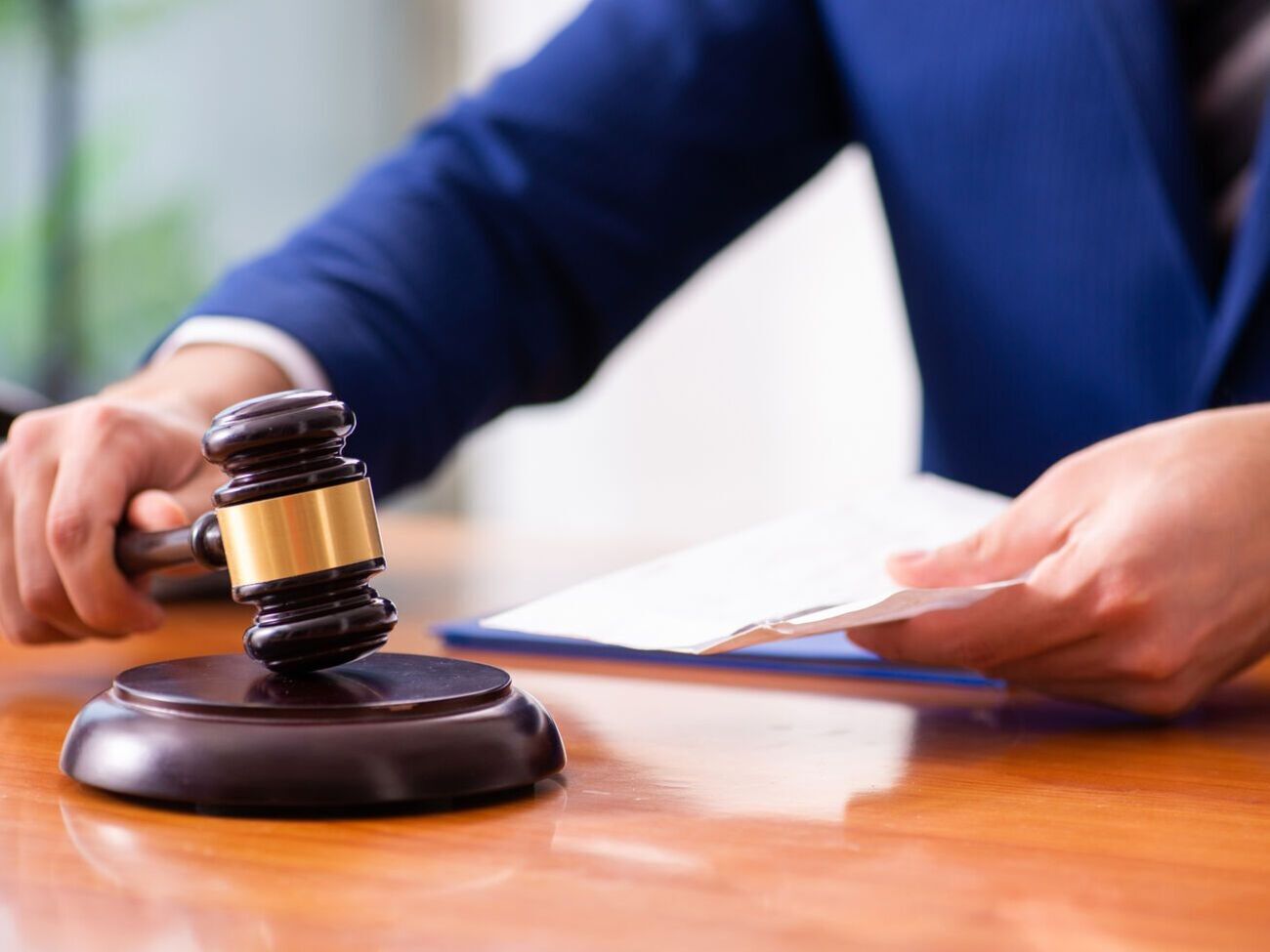 Суд 16 березня ухвалив вирок трьом підліткам, які зґвалтували однокласницю
