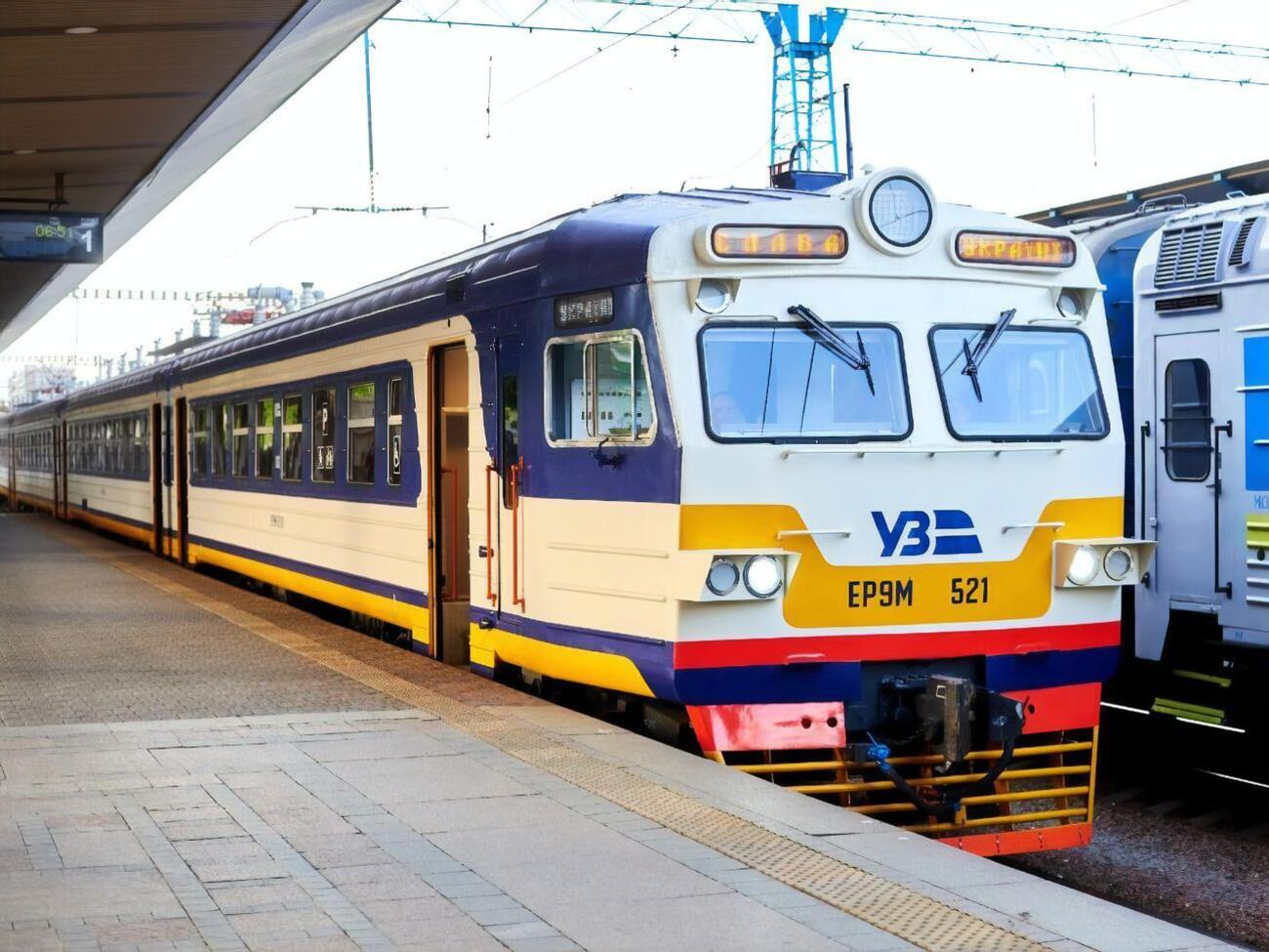 В Україні у квітні ходитимуть додаткові потяги