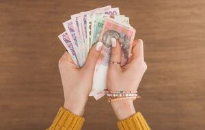 Пенсионный фонд выплатил украинцам пенсии, субсидии и льготы за март