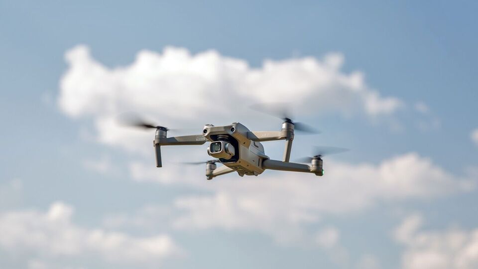 Військовим передали пікапи, ударні коптери і Starlink, повідомив Федоров