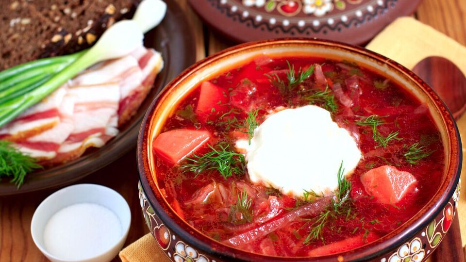 Головна причина втрати кольору – переварений буряк