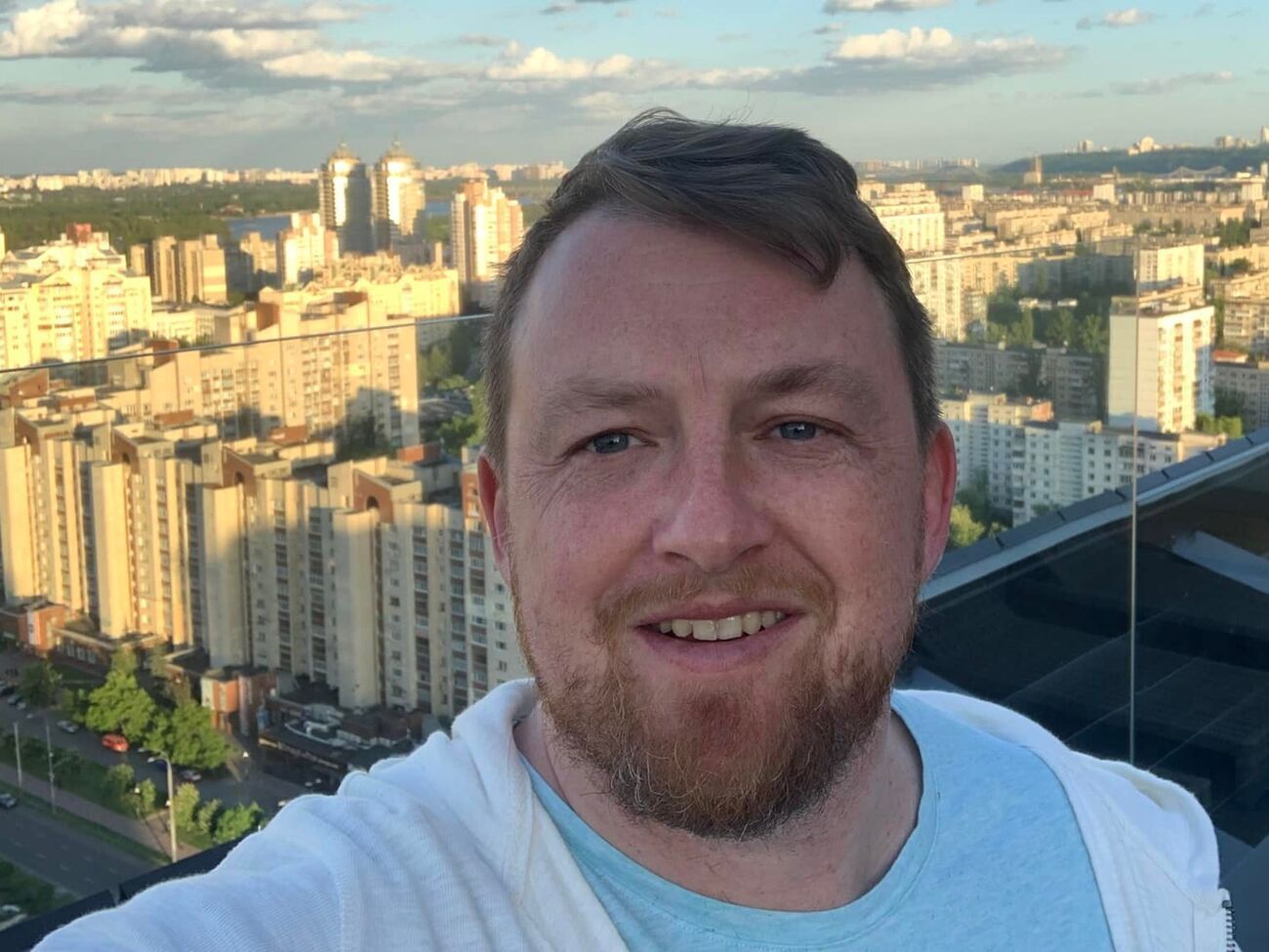 Не стоит переживать, что Си Цзиньпин не звонит Зеленскому. Только время тратить. От визита Орландо Блума и то больше пользы