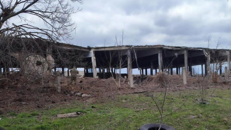 Оккупанты обстреляли в Бериславе бывшие цеха заводов