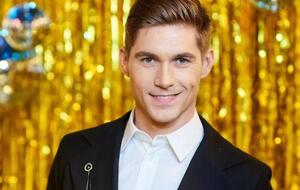 Остапчук не повідомляв офіційно, чи одружився він зі своєю дівчиною