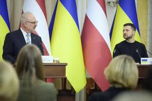 Долгосрочный мир будет означать полную территориальную целостность Украины, отметил Левитс на пресс-конференции с Зеленским