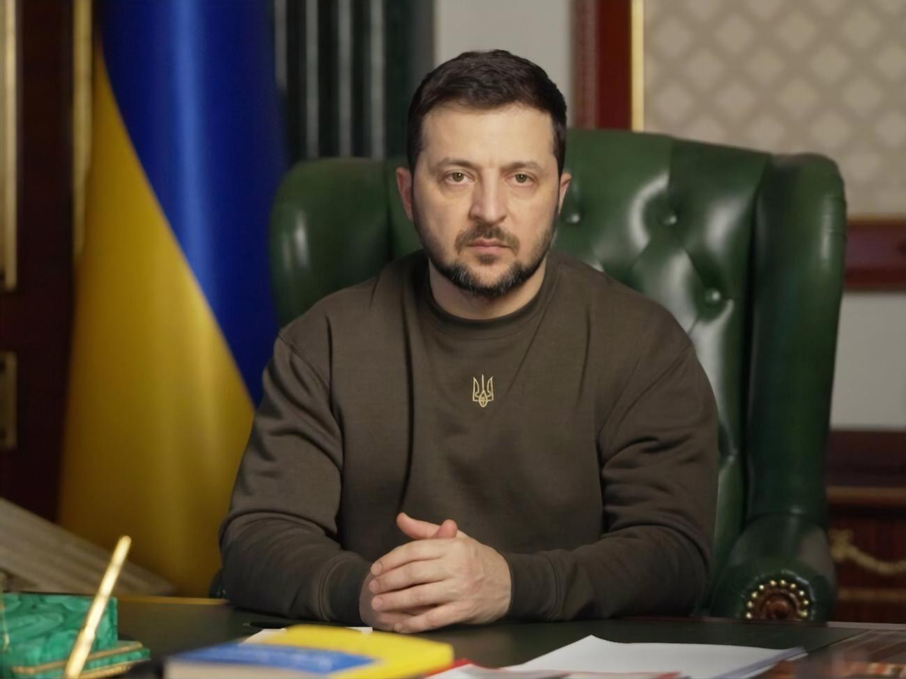 К украинцам Зеленский обращается ежедневно