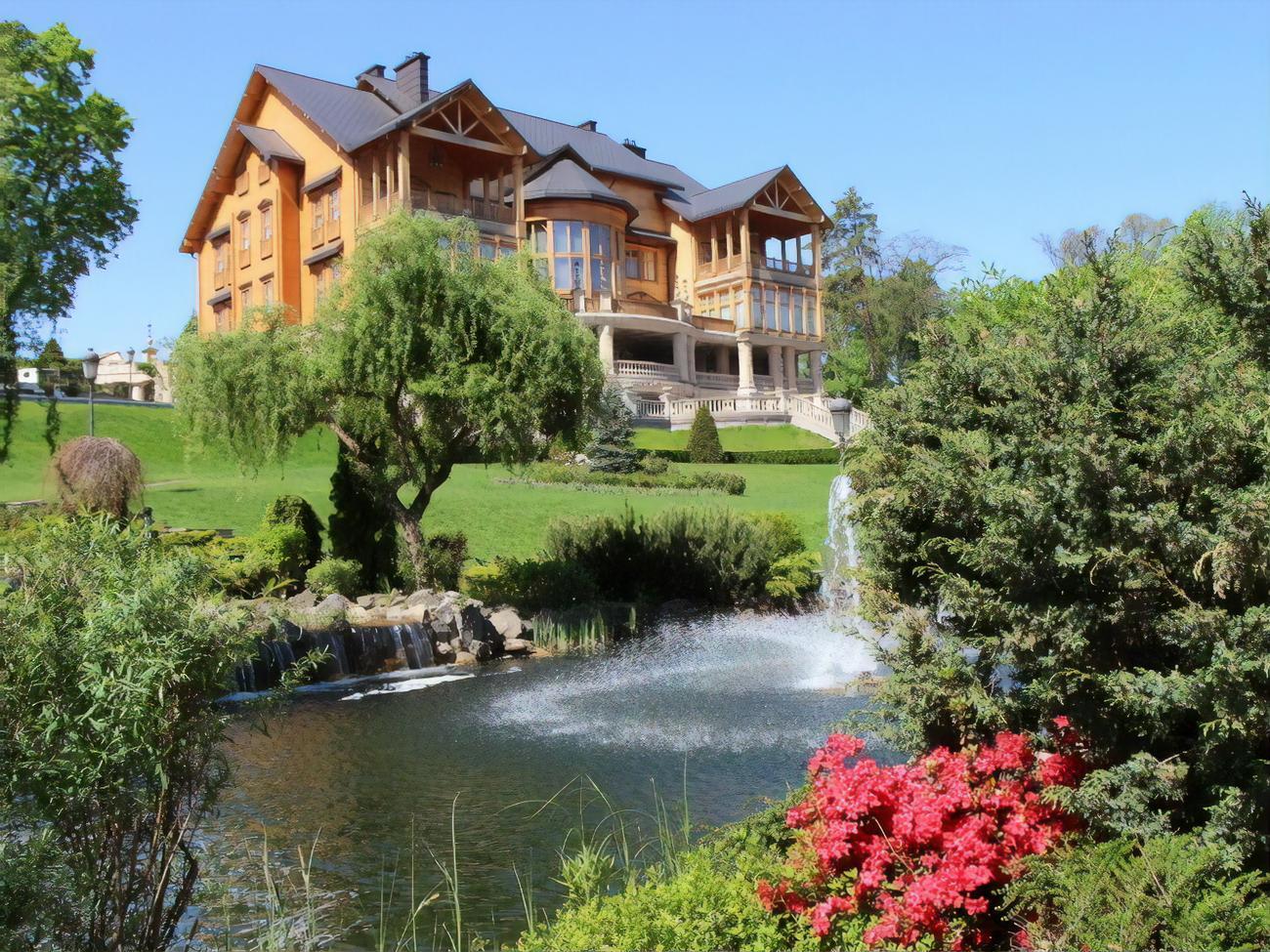 Имущество Януковича, в том числе резиденция "Межигорье", передано в собственность государства