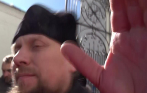 Съемочная группа "Суспільного" в Лавре стала объектом агрессивных действий священнослужителей