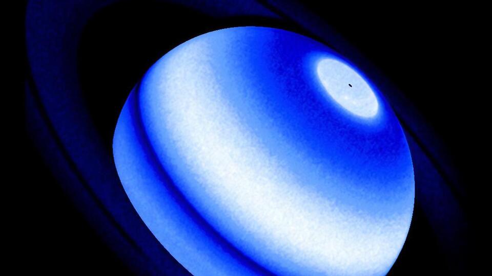 Ученые узнали о неожиданном взаимодействии между Сатурном и его кольцами