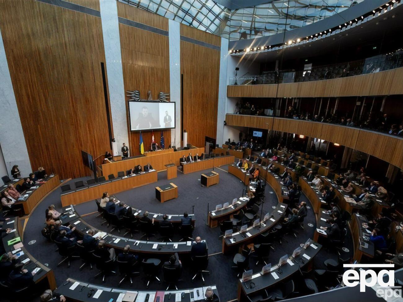 Бойкот Зеленскому устроили представители одной из пяти политсил парламента Австрии