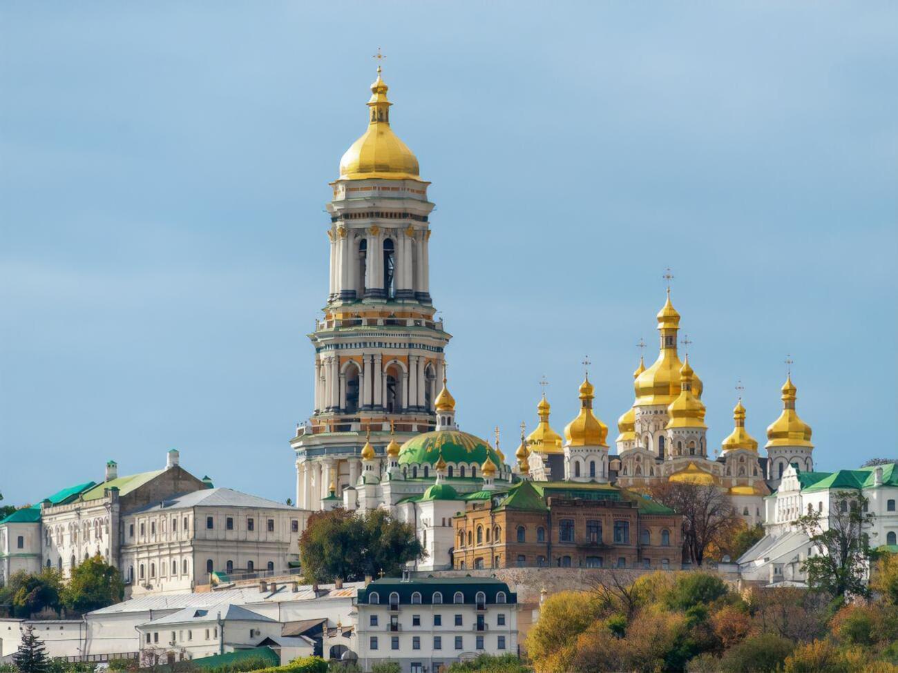 Комиссию второй день подряд не пускают в Киево-Печерскую лавру