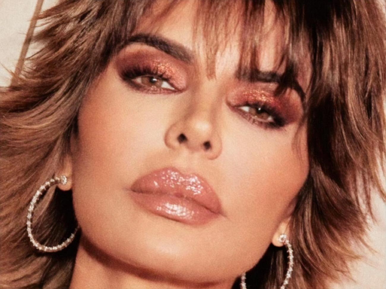 Рінна постала в епатажному образі