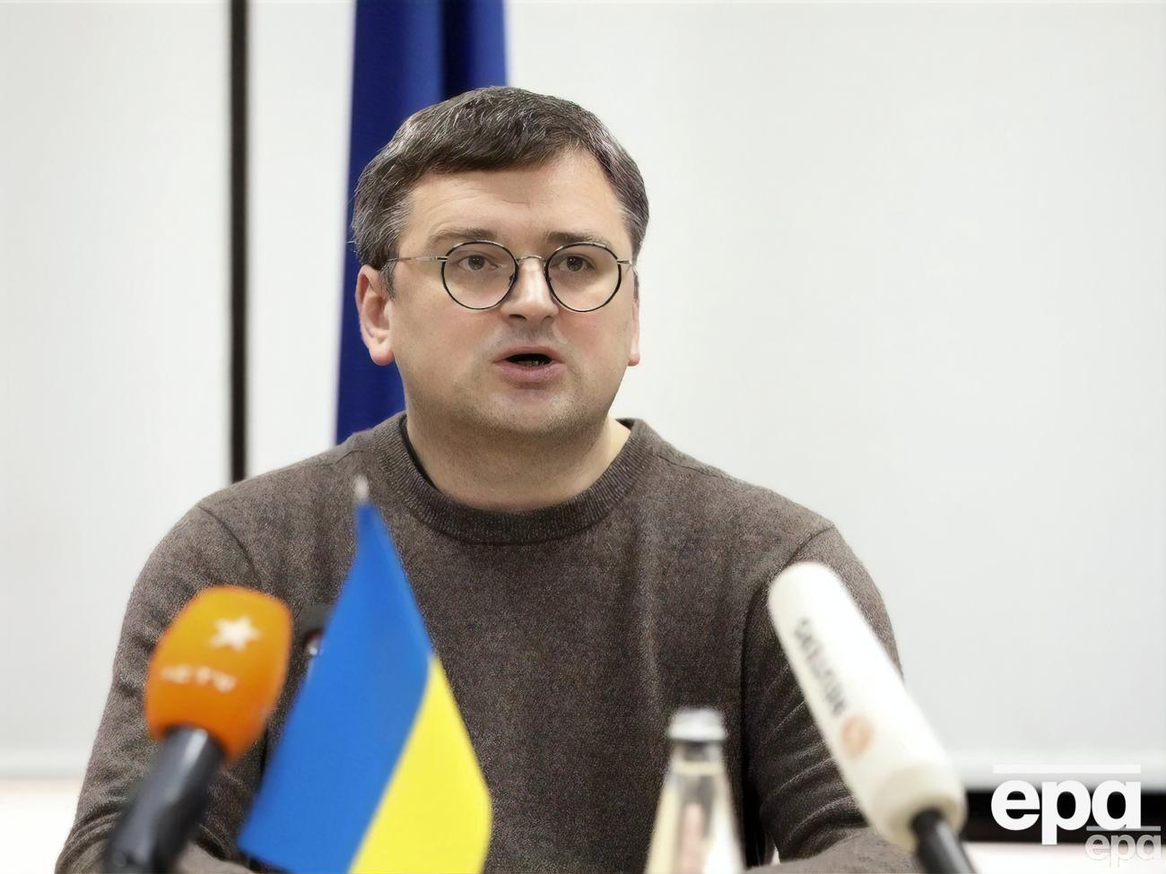 Кулеба призвал не давать визы теннисистам из РФ и Беларуси