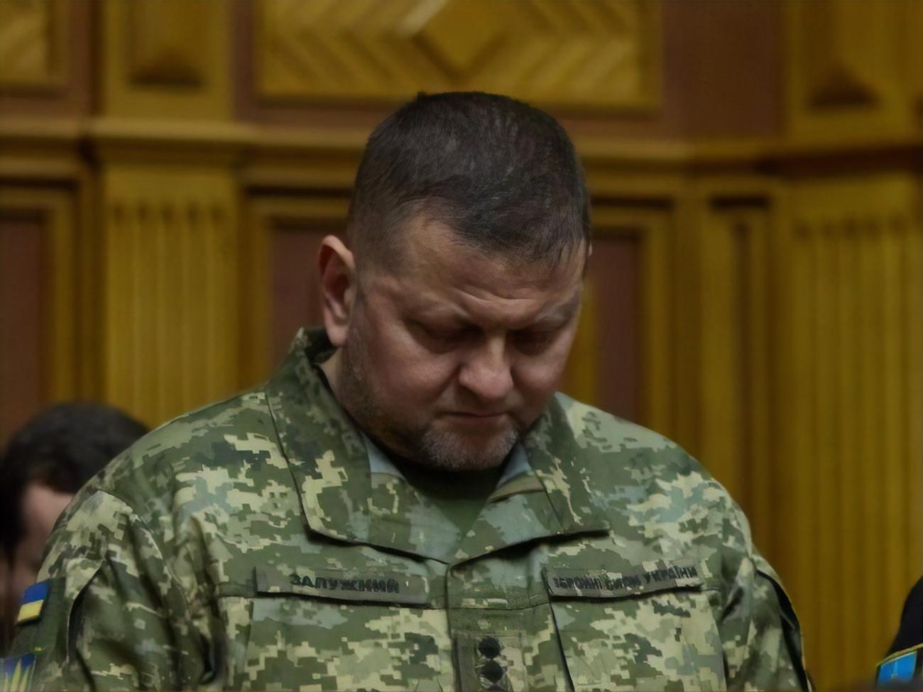 Залужный: Мы помним героев, которые отдали жизни ради будущего Украины