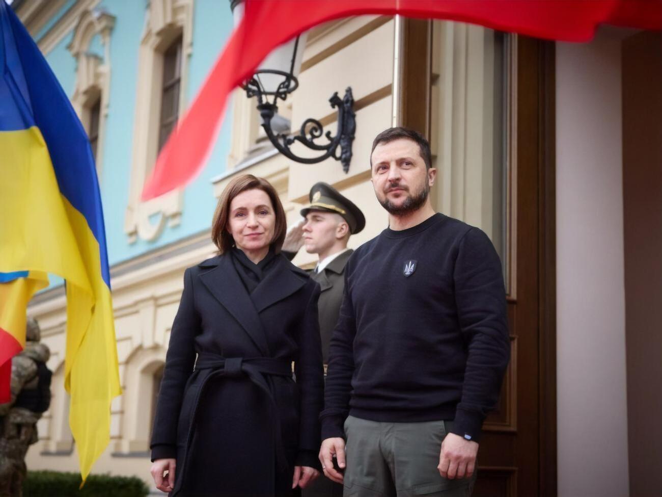 Зеленский встретился с Санду