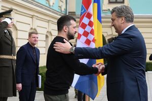 Пленкович з іншими європейськими політиками приїхав до Києва на річницю звільнення Бучі від російських окупантів і зустрівся із Зеленським