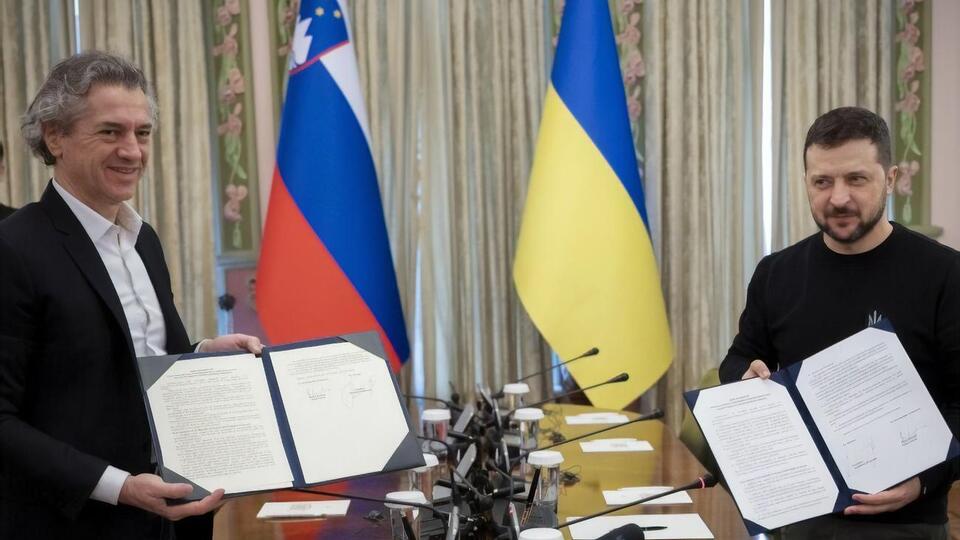 Голоб и Зеленский подписали декларацию