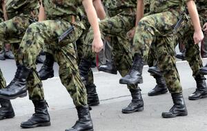 На оккупированных территориях россияне продолжают вручать повестки