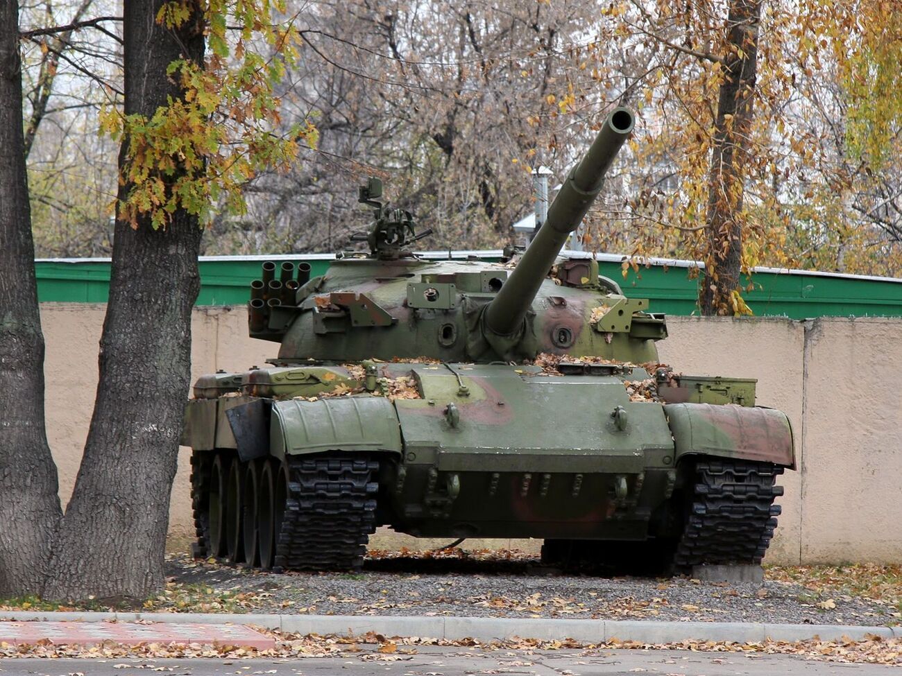 Россия расконсервирует устаревшие советские танки