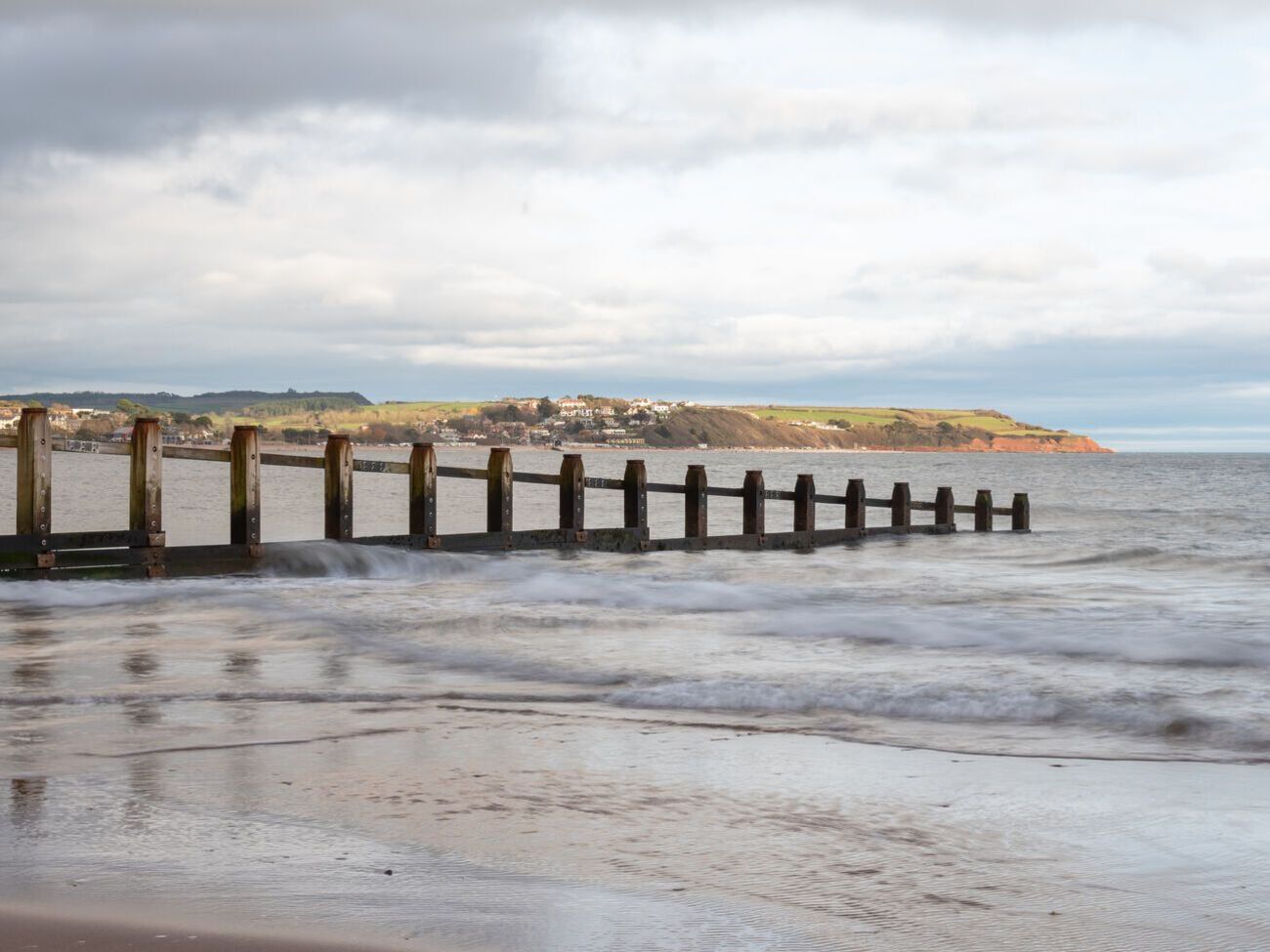 Ребенка нашли&nbsp;на пляже в районе Долиш