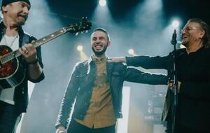 "Антитіла" і U2 навесні 2022 року співали разом у Києві, а за дев'ять місяців вийшли разом на сцену в Лондоні