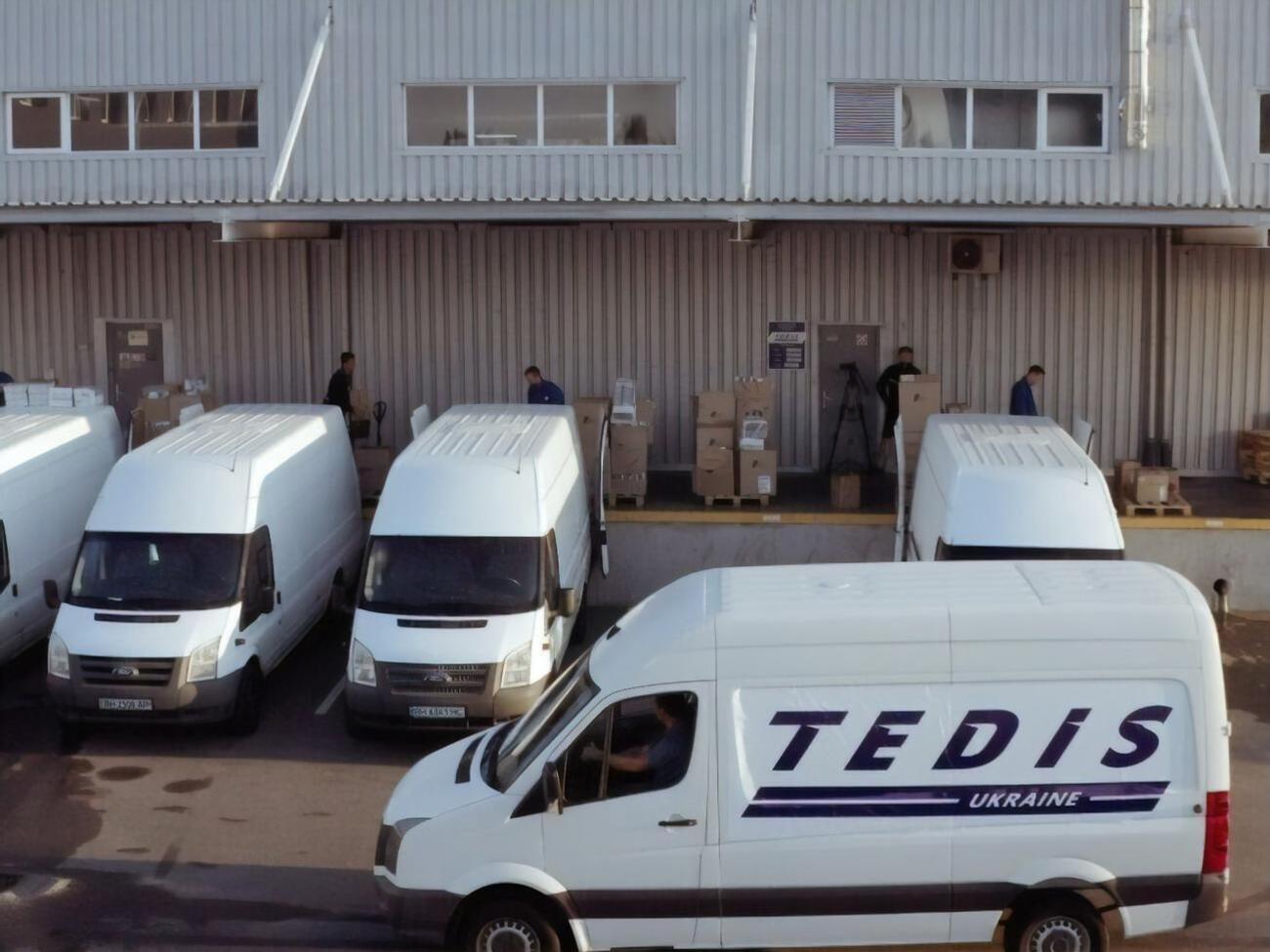 "Тедис" продолжает работу Координационного центра по бесплатной доставке гуманитарной помощи "Помогаем. Побеждаем"