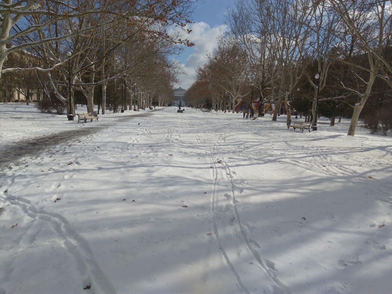 Сквер возле проспекта Текстильщиков в Херсоне