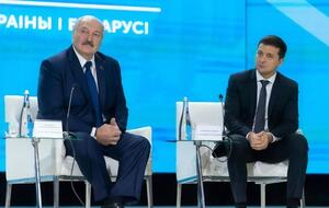 Лукашенко считает, что Зеленский санкционировал подрыв российского самолета-разведчика в Мачулищах. Белорусский политик разочарован в украинском президенте в результате этого своего предположения