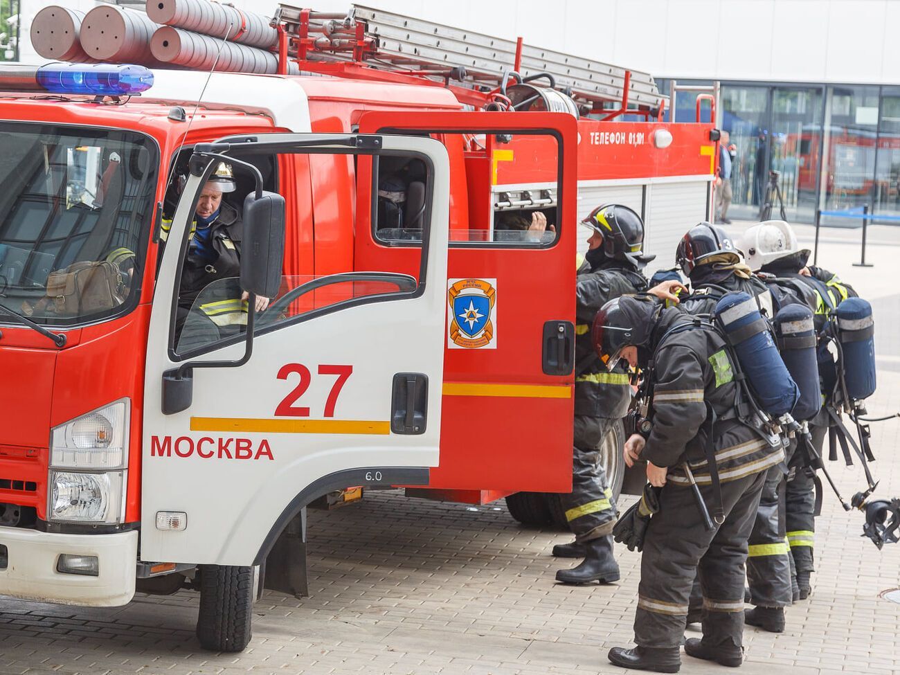 Люди выбежали до приезда МЧСников, пишут СМИ