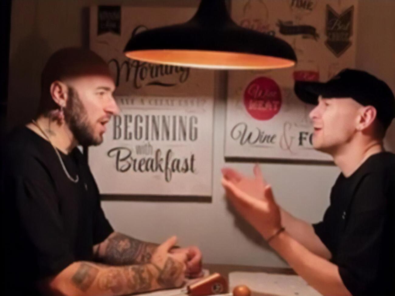 Саша Таб і Музичук заспівали "Парову машину" на свій лад