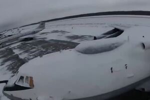 Російський літак наводив на українські міста ракети, зазначив Данілов