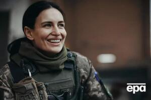 Military Band 93 OMBr Kholodnyi Yar: Форма одягу піксель, у підсумку помада