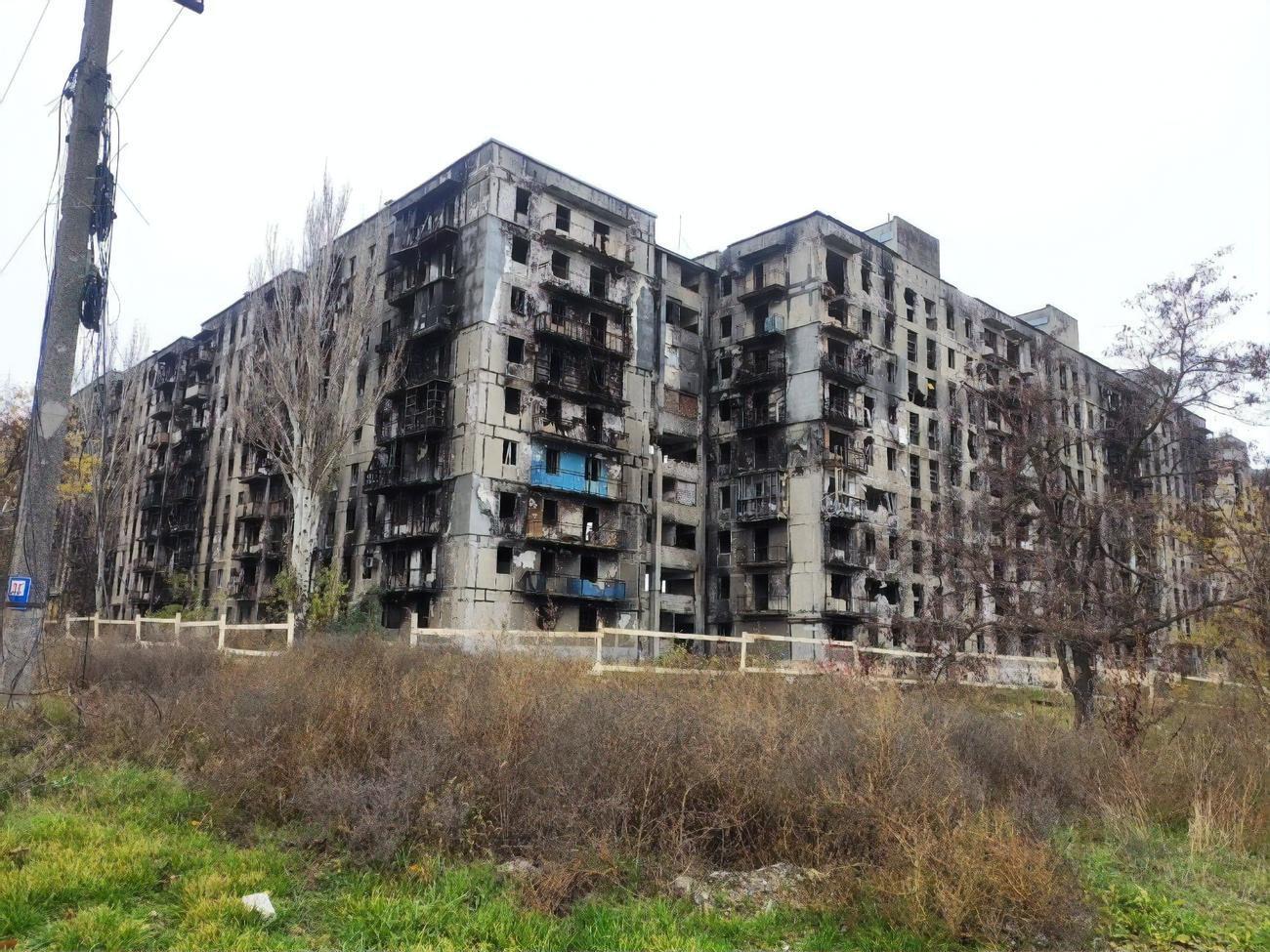 Окупанти залишили тіла загиблих у будівельному смітті, заявив радник мера