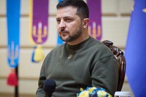 Зеленский поблагодарил всех женщин