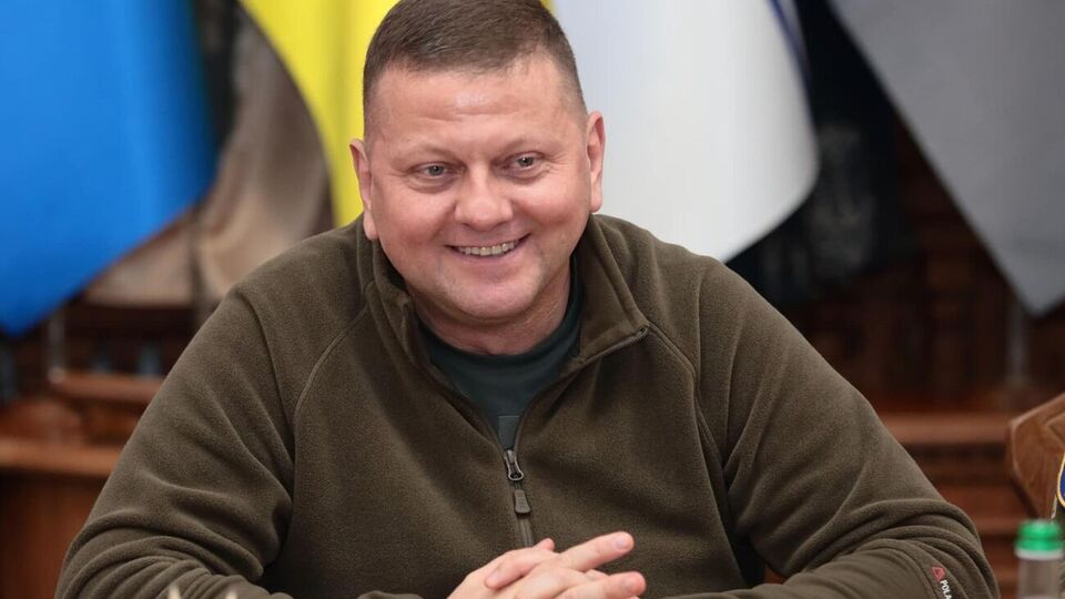 Залужный: Благодарен за самоотверженность на передовой и надежный тыл