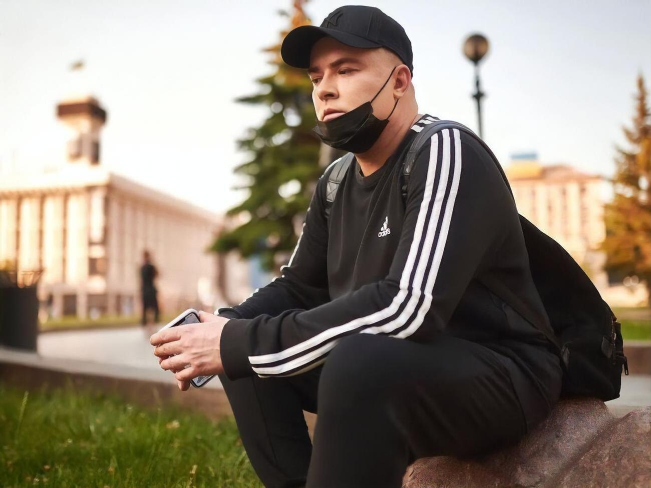 У лютому, виступаючи з концертами у Європі, Данилко захворів на ларингіт