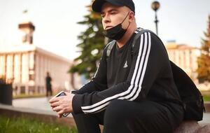 У лютому, виступаючи з концертами у Європі, Данилко захворів на ларингіт